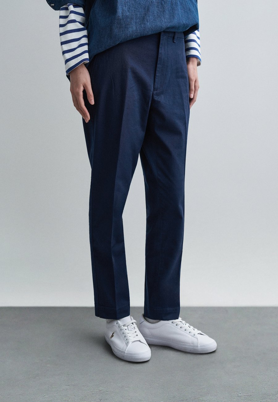 

Брюки Polo Ralph Lauren WOVEN STRAIGHT PANTS, Newport Navy/Dark Blue
