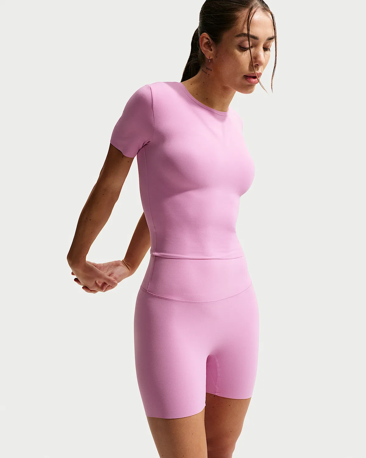 Женский топ Nike Zenvy с коротким рукавом Dri-FIT, Light Magenta/White — фото 3