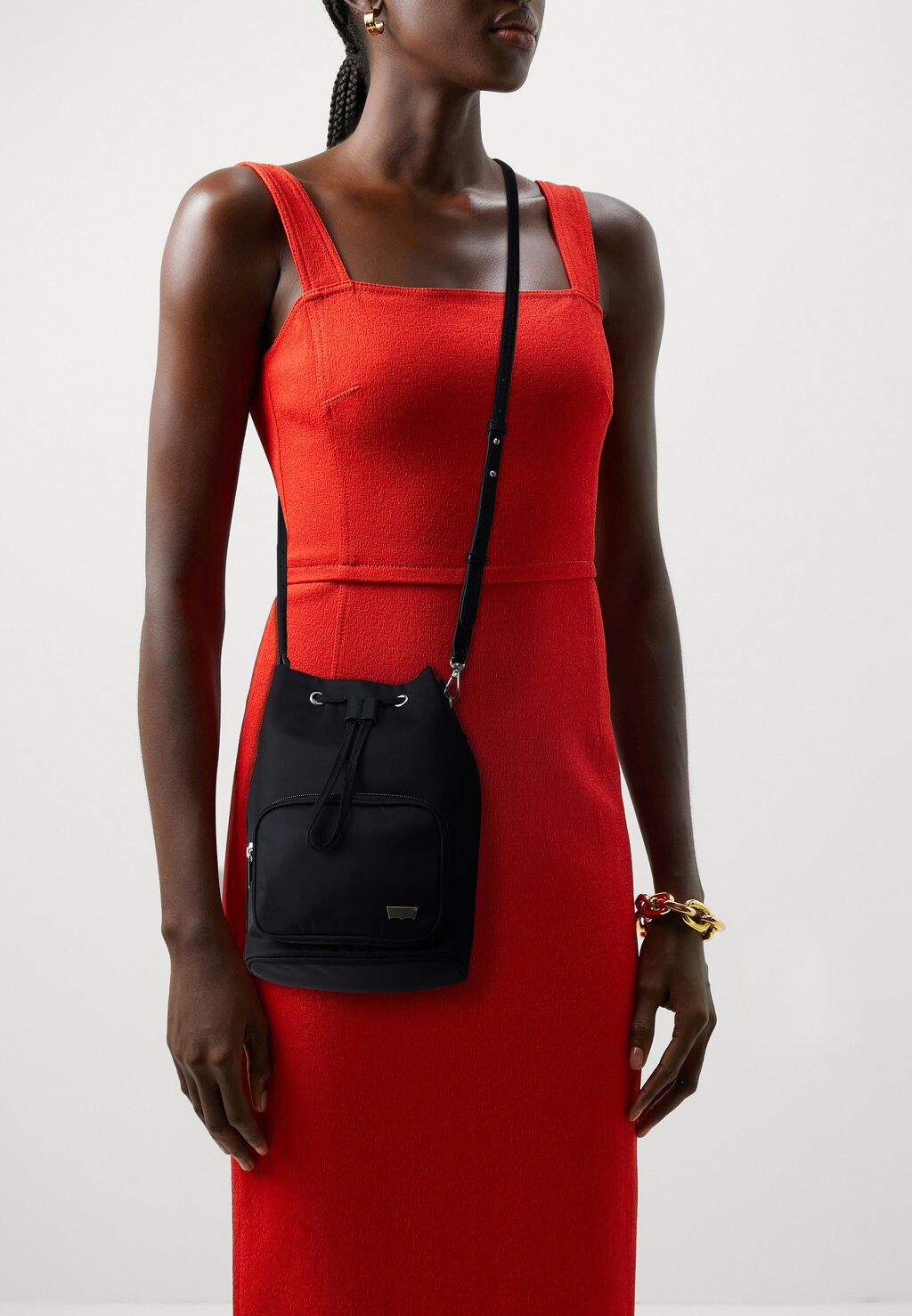 

Сумочка Women'S Bucket Bag Levi's, цвет regular black