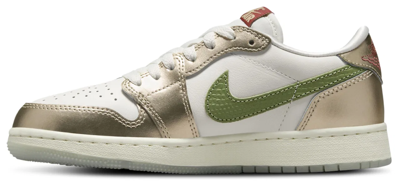 Кроссовки для мальчиков Retro 1 Low OG Jordan, цвет Sail/Metallic Gold/Cedar — фото 2