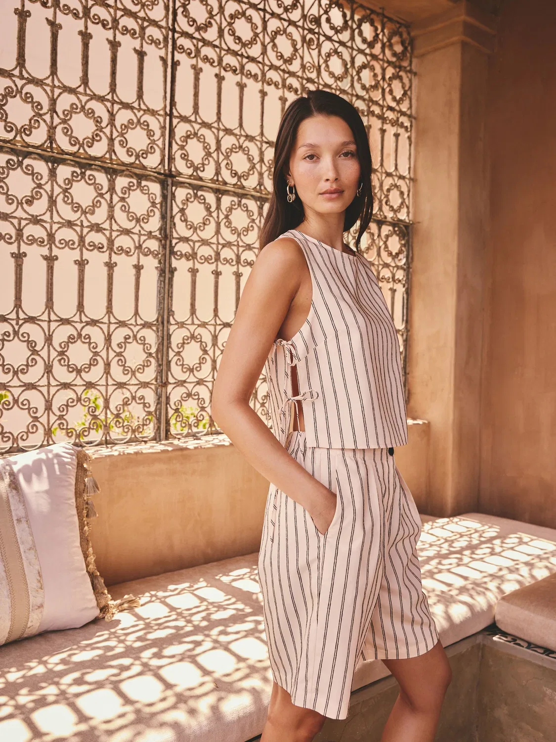 Шорты бермуды из хлопка с полосками, Chenille Pinstripe Next, розово-черные