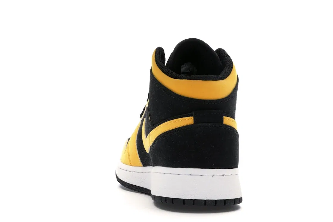 Детские кроссовки с кожаным верхом Jordan 1 Mid Reverse New Love Jordan, Black/University Gold-White — фото 4
