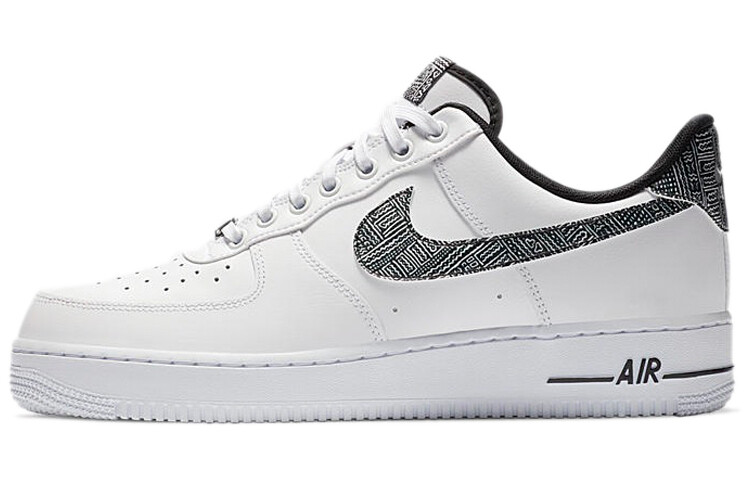 

Кроссовки Nike Air Force 1 Low '07 White Metallic Silver