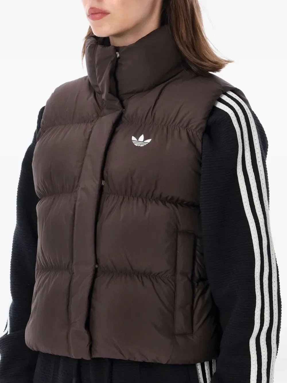 Стеганый пуховый жилет adidas, коричневый — фото 3