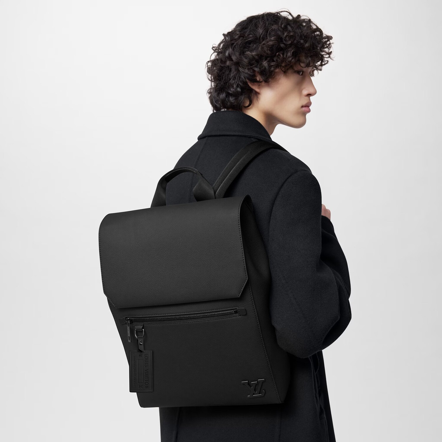 

Рюкзак Louis Vuitton Fastline, черный