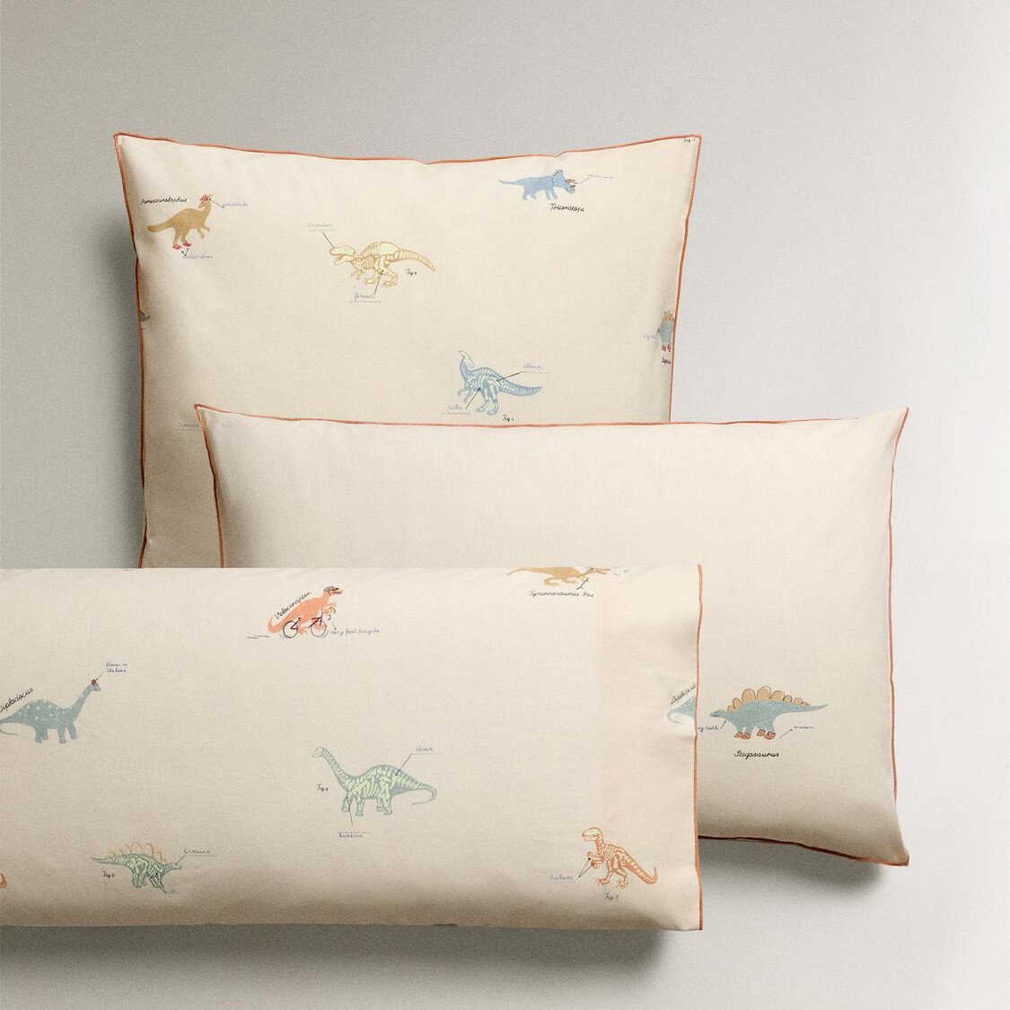 

Детская наволочка Zara Home Dinosaur, кремовый