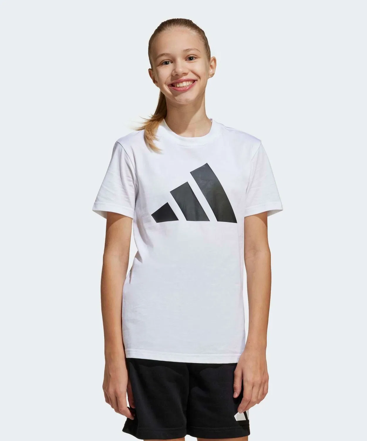 Детский комплект из футболки и шорт Adidas Essentials, Белый