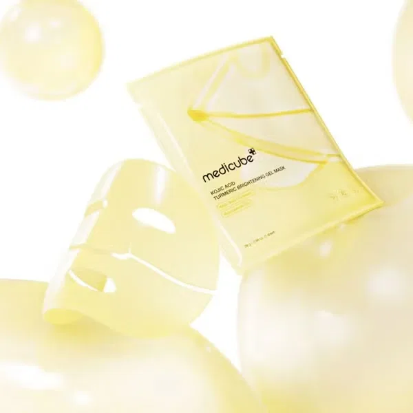 Маска-гель для лица с осветляющим эффектом MEDICUBE Kojic Acid Turmeric, 28 г — фото 2