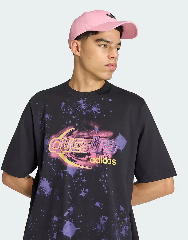 Футболка Adidas Originals Adilenium season 5 questra с графическим принтом, черный — фото 2