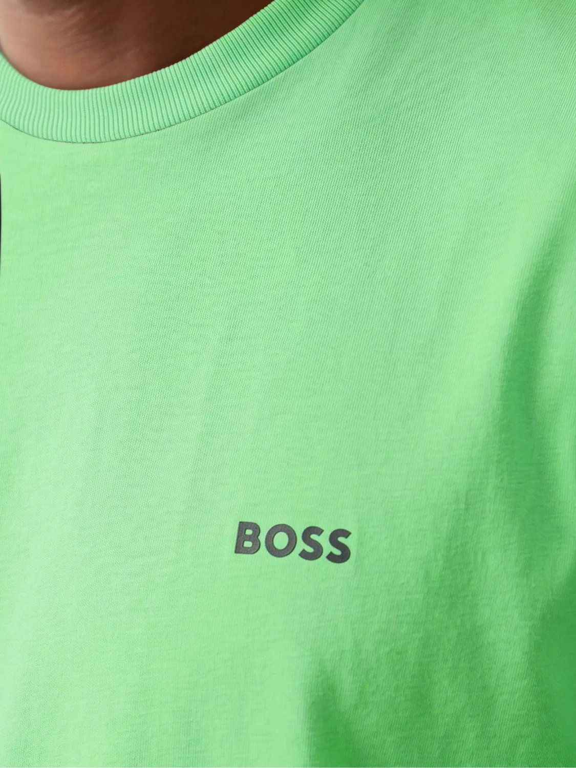 Зеленая футболка с логотипом BOSS стандартного кроя — фото 3