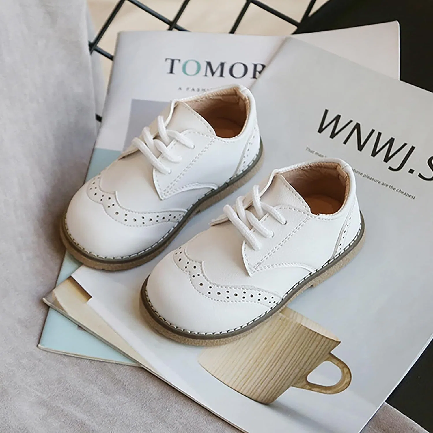 Детские оксфорды на шнуровке с мягкой кожаной подошвой YOUNIFIZ, White — фото 4