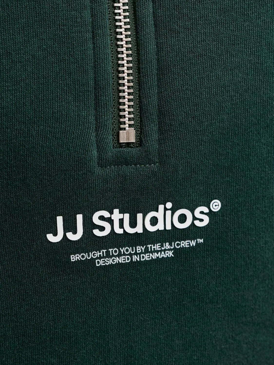 Свитшот на молнии Jjesoho Quarter-Zip Jack & Jones Junior, зеленый — фото 2