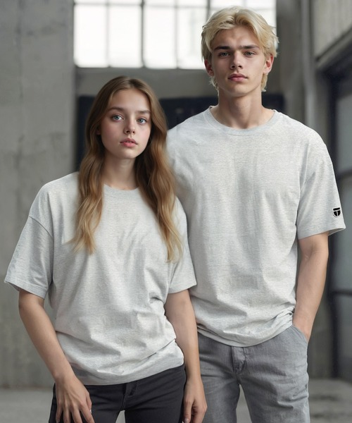 

NEWTRAL Футболка хлопковая однотонная с коротким рукавом, стандартный крой, с эмблемой, пепельно-серый