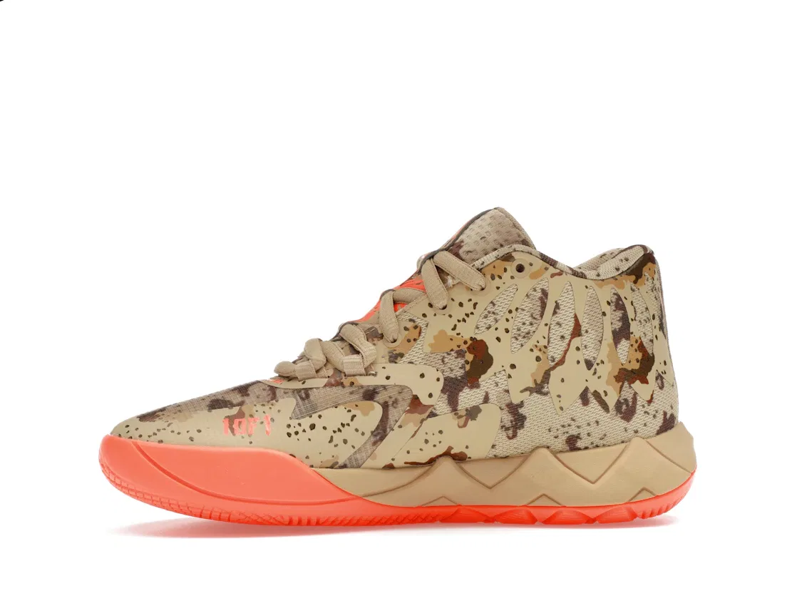 Детские кроссовки для мальчиков с принтом Puma LaMelo Ball MB.01, Pale Khaki Ultra Orange — фото 3
