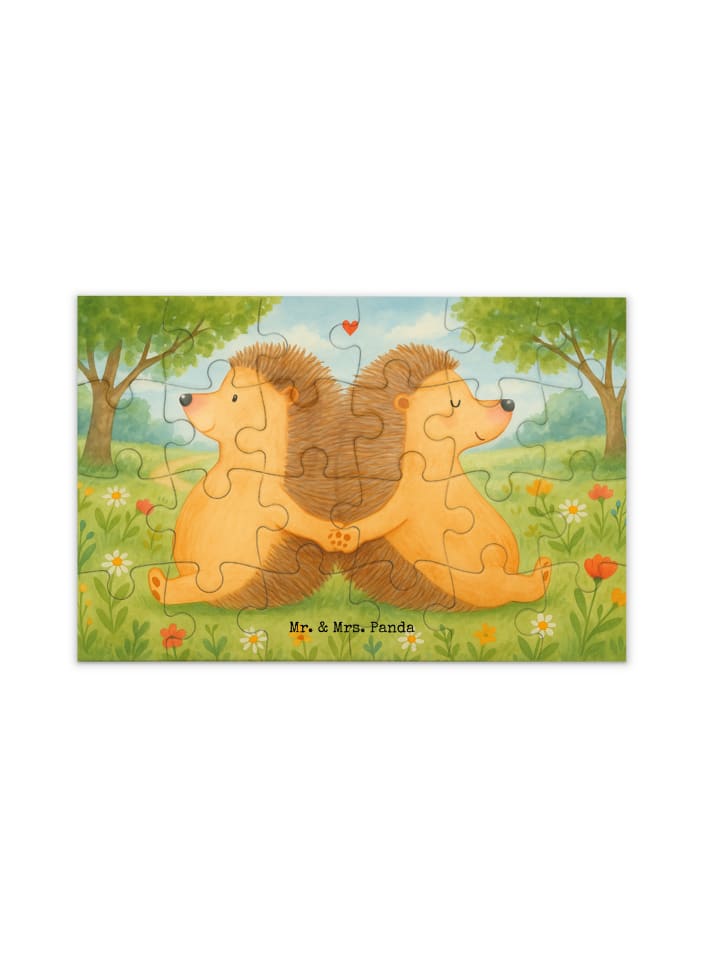 

Mr. & Mrs. Panda Рисунок ежика-головоломки, держащегося за руки, без надписей, белого цвета
