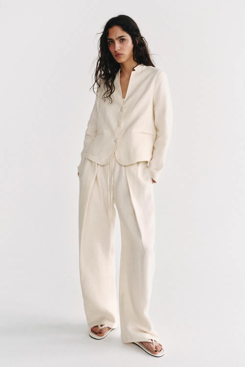 Блейзер из 100% льна, коллекция ZW. ZARA, Ecru
