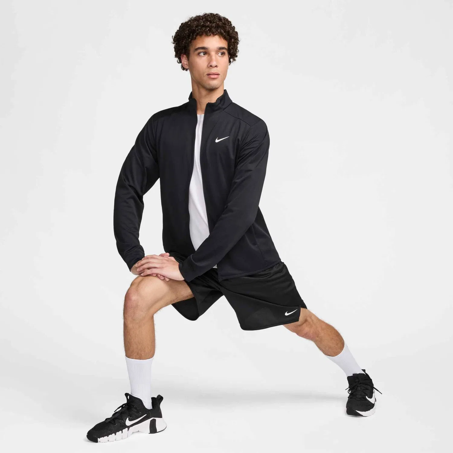 Мужская тренировочная куртка с влагоотводящей технологией Nike, Black/White — фото 4