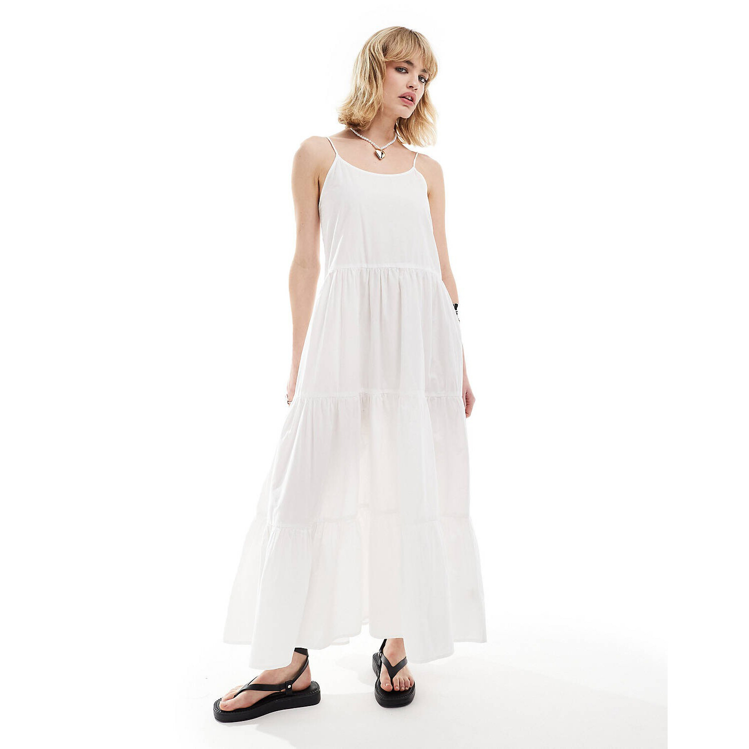 

Платье Monki Maxi Sun With Tiered Layers And Strappy Low back, белый