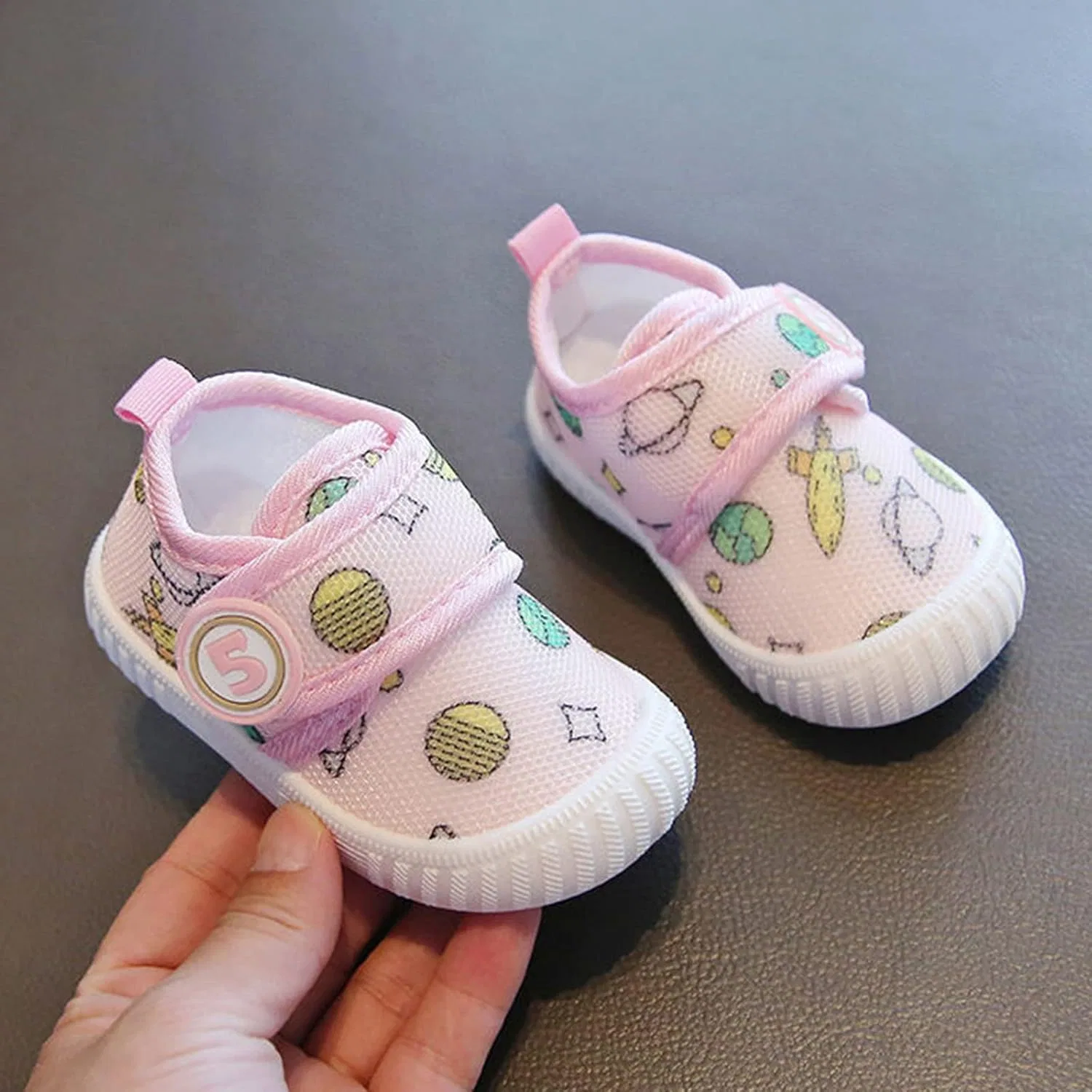 Детские кроссовки для девочек с нескользящей резиновой подошвой Calling Shoes, Pink — фото 2