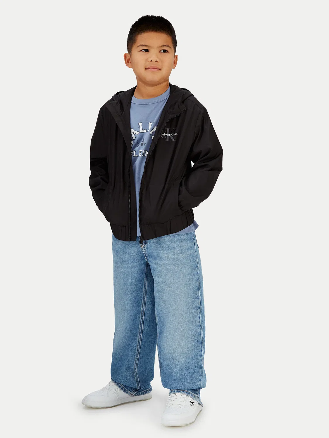 Демисезонная куртка стандартного кроя для мальчика Monologo Essential Calvin Klein Jeans, черный — фото 2