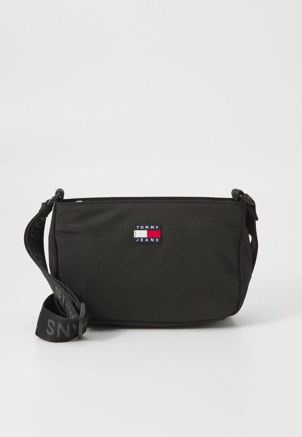 

Сумка через плечо DAILY SHOULDER BAG - Across body bag Tommy Jeans, черный