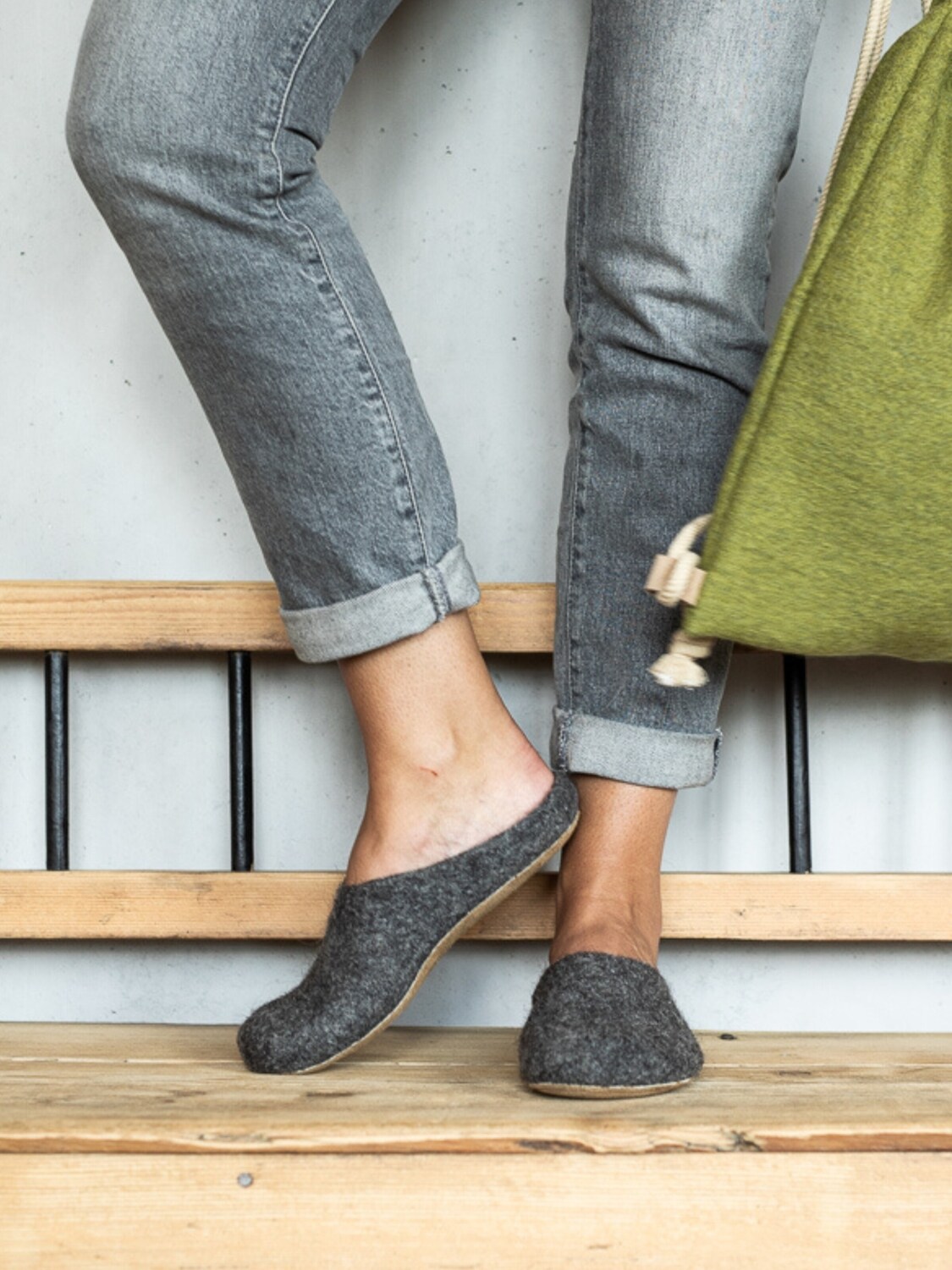 Тапочки 'Filzpantoffel Magicfelt 713' в коричневом цвете — фото 2