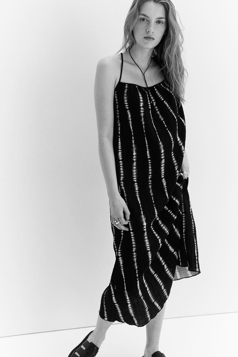 

Платье и завязками H&M, черный