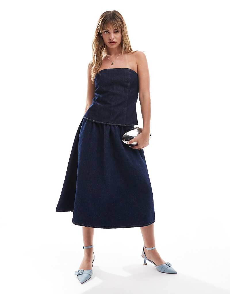 

ASOS DESIGN – джинсовая юбка цвета индиго с круглым вырезом