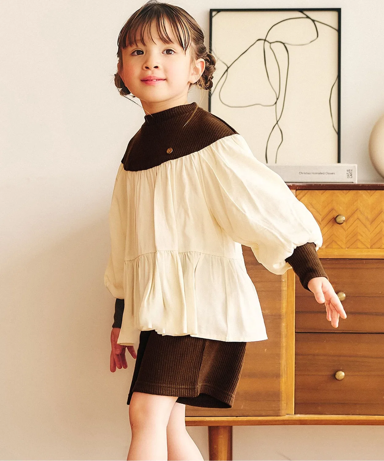Детский комплект из жакета и брюк с воланами Seraph, Off White