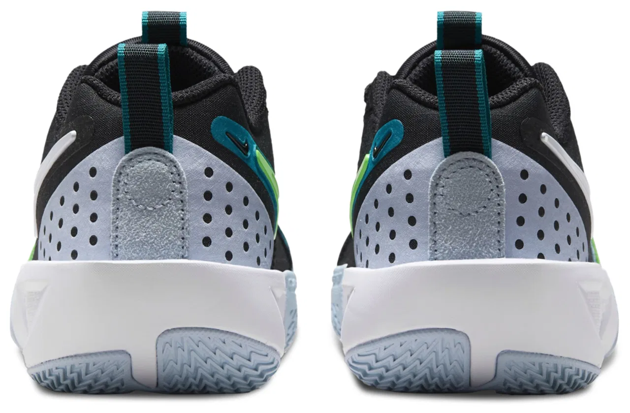 Мальчиковые баскетбольные кроссовки G.T. Cut 3 Nike, цвет Black/Blue/White — фото 3