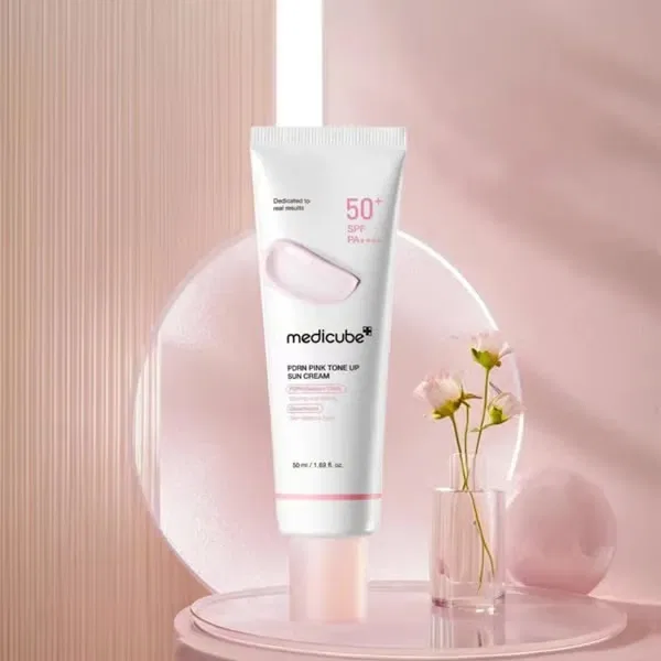 Крем солнцезащитный тональный PDRN Pink Tone Up Sun SPF50+ PA++++ MEDICUBE, 50 мл — фото 3