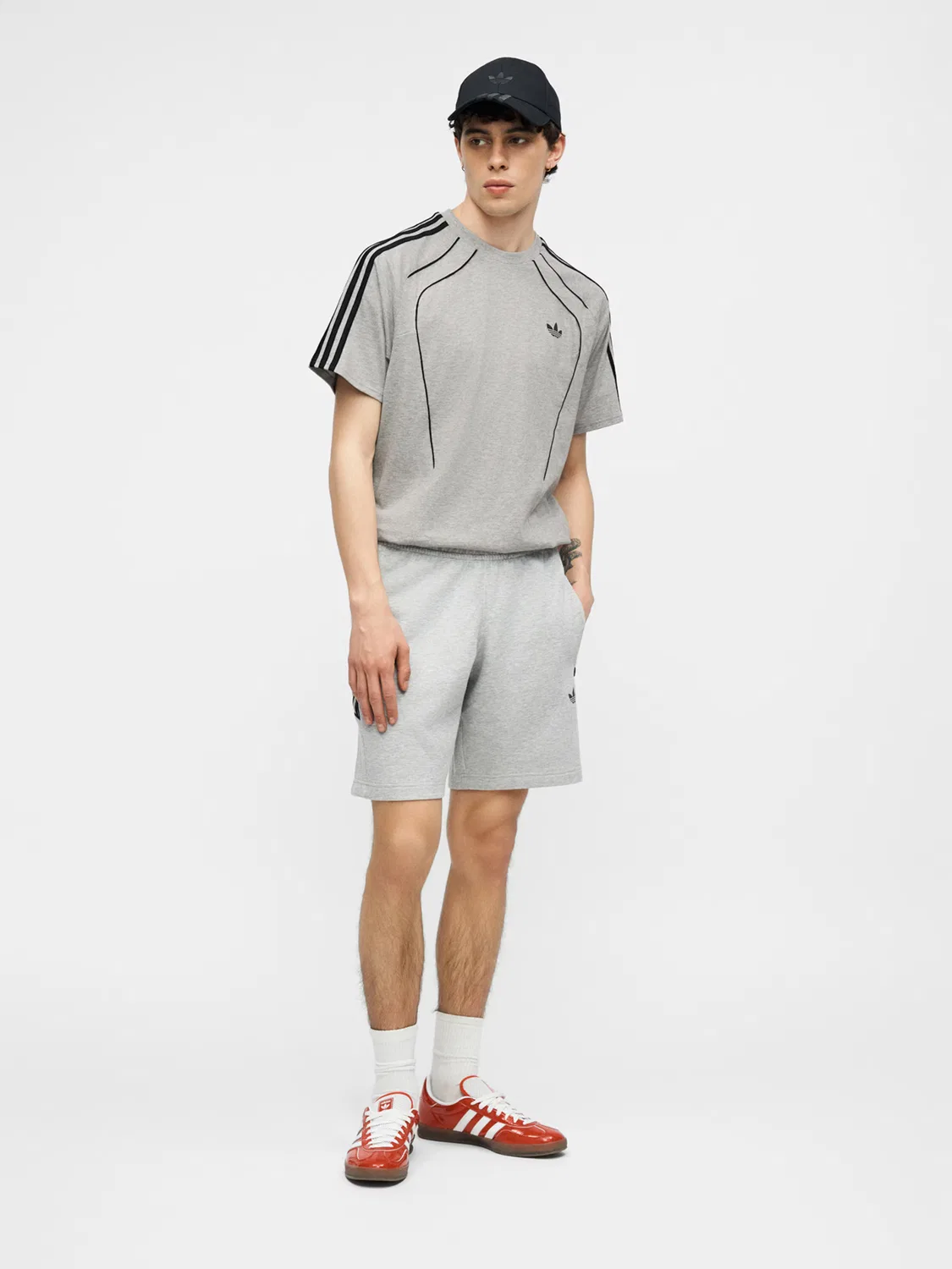 Футболка Adidas Originals Spacer Teamgeist 26 серого цвета — фото 4