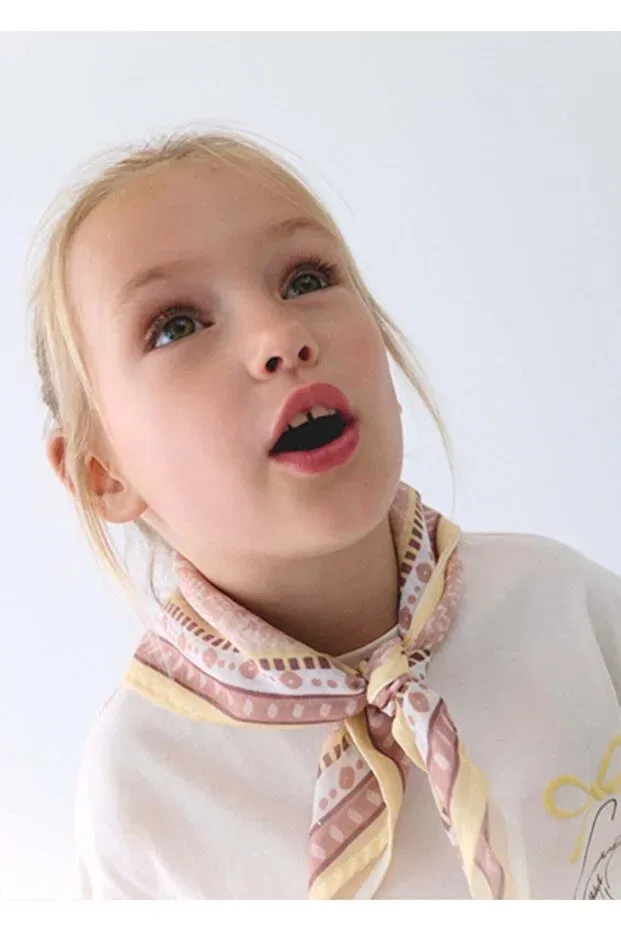 Детская футболка с принтом Summer Girl's Printed Tshirt With Neck Scarf Mayoral, Nude Color