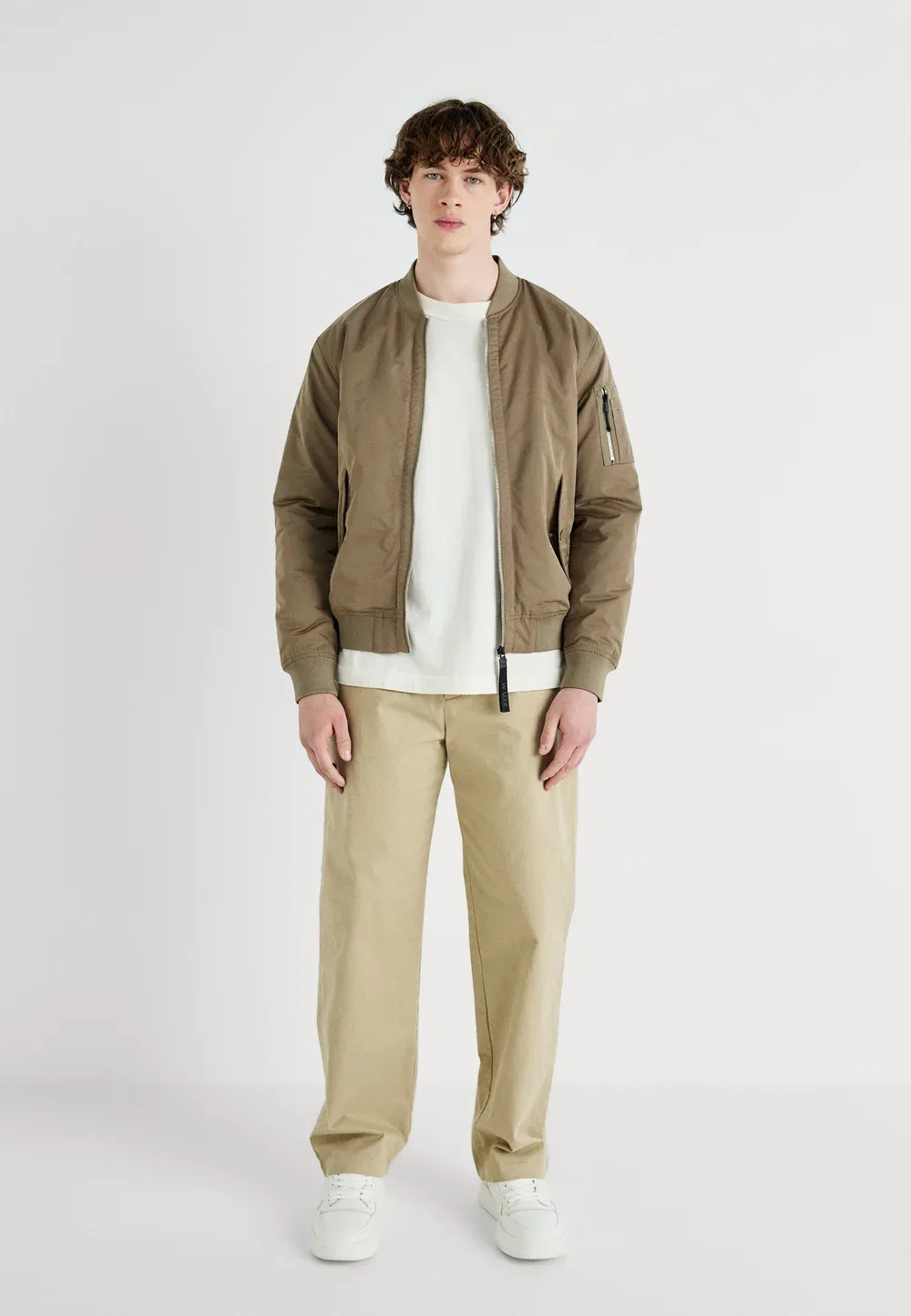 Свободные брюки Gap, Iconic Khaki — фото 2