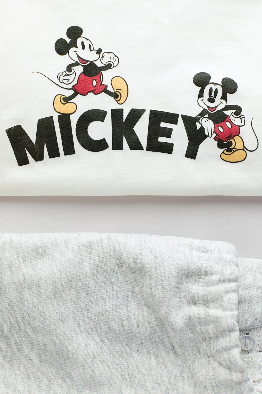 Комплект из двух предметов: футболка и спортивные штаны H&M, Hellgrau/Micky Maus — фото 2