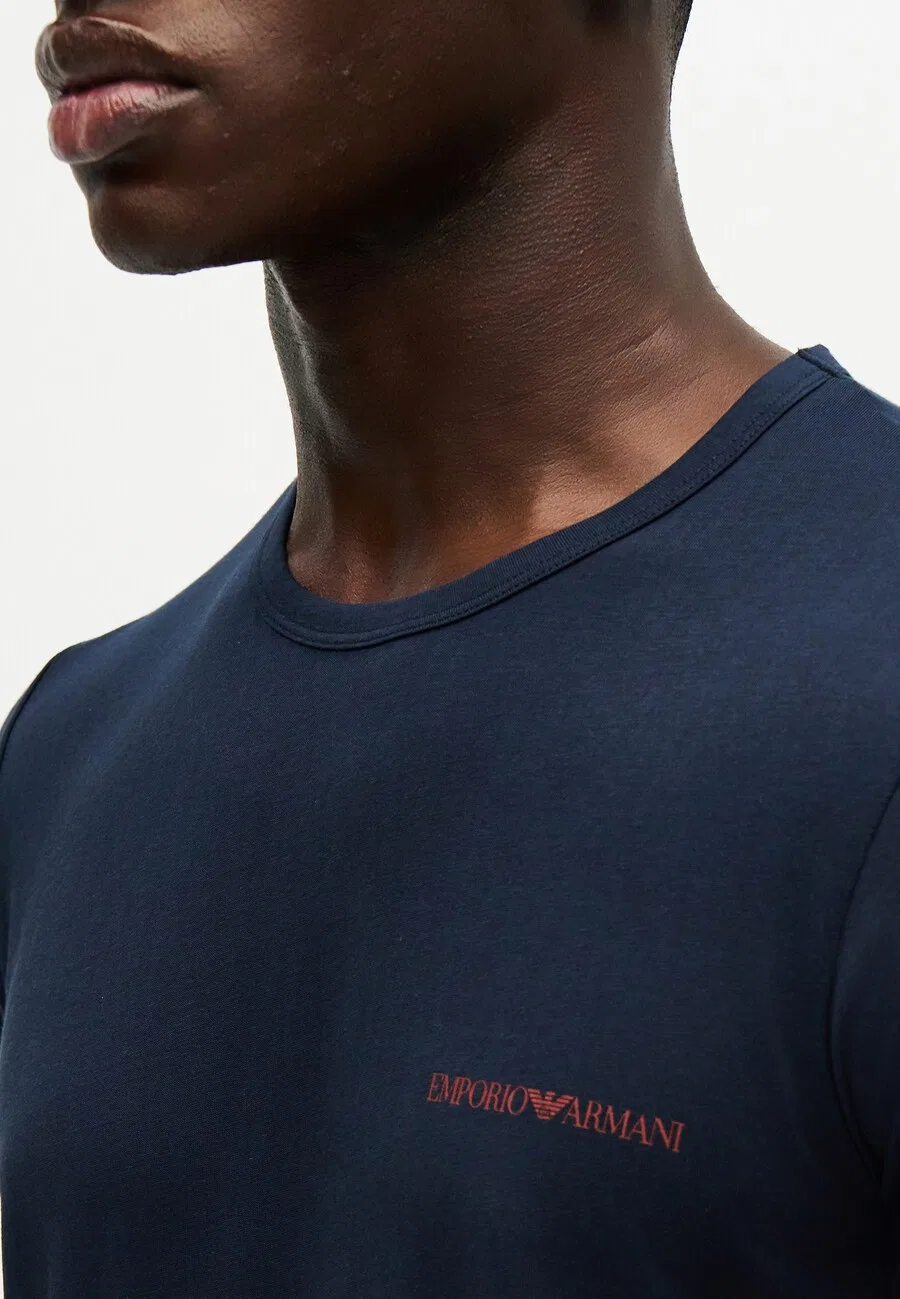 Футболка Emporio Armani темно-синего и темно-синего цвета — фото 3