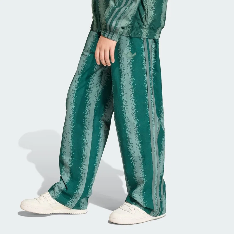 Спортивные штаны с принтом Minecraft adidas Originals, Зеленый — фото 4
