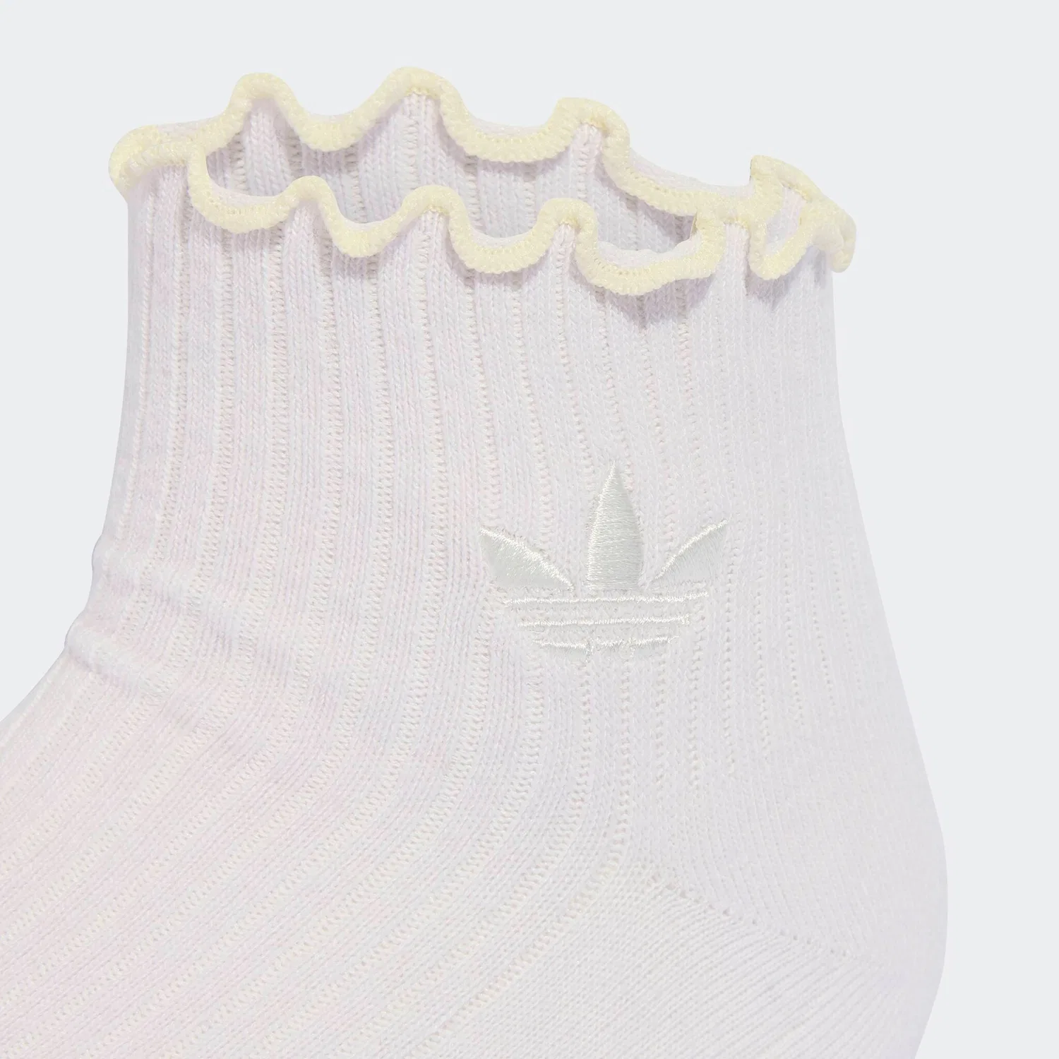 Женские спортивные носки с рюшами Adidas Originals, Frozen Purple/Off White/Orchid Fusion — фото 4
