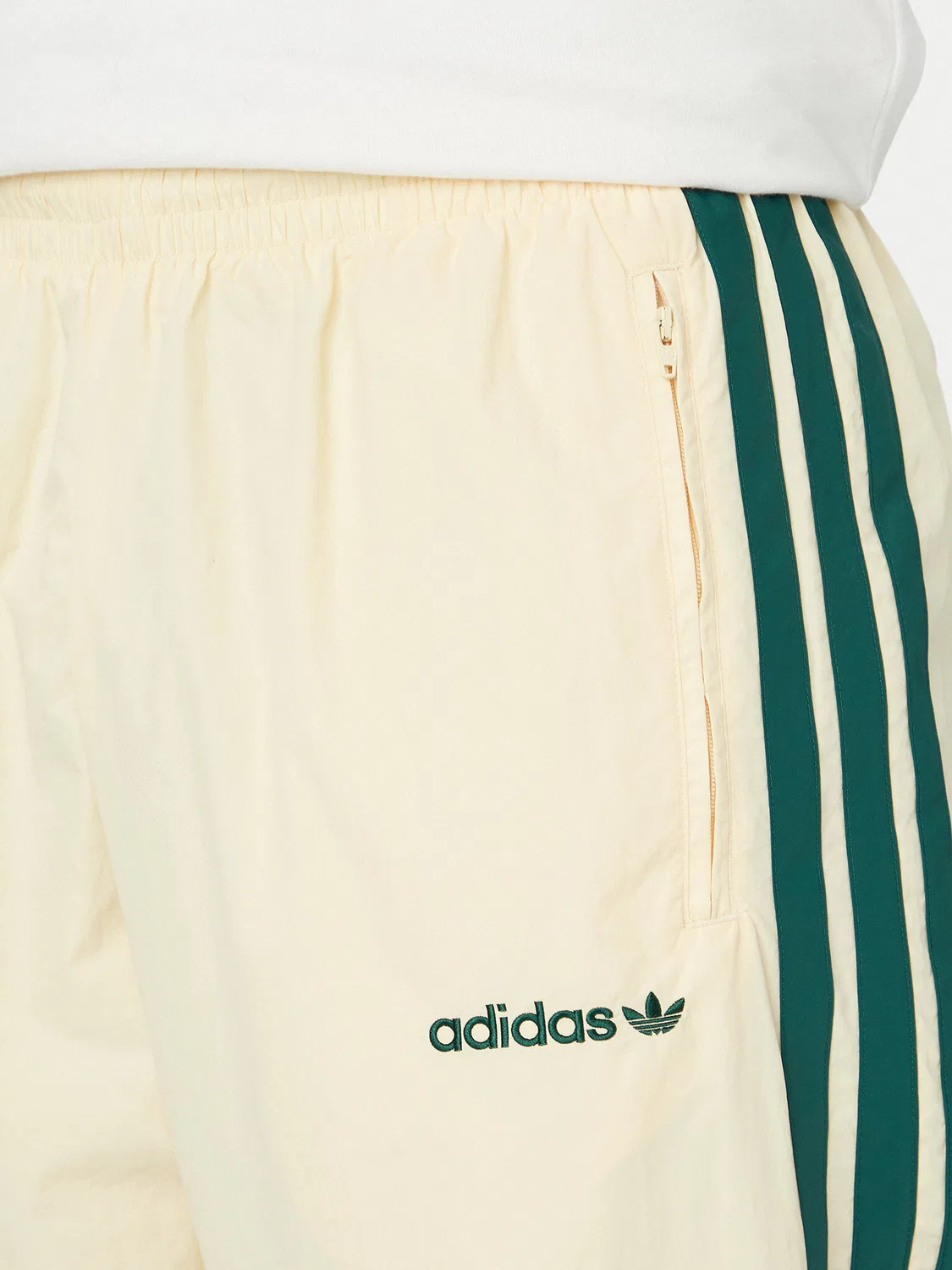 Мужские спортивные штаны стандартного кроя Cutline Track Tracksuit Bottoms Adidas, кремовый — фото 4