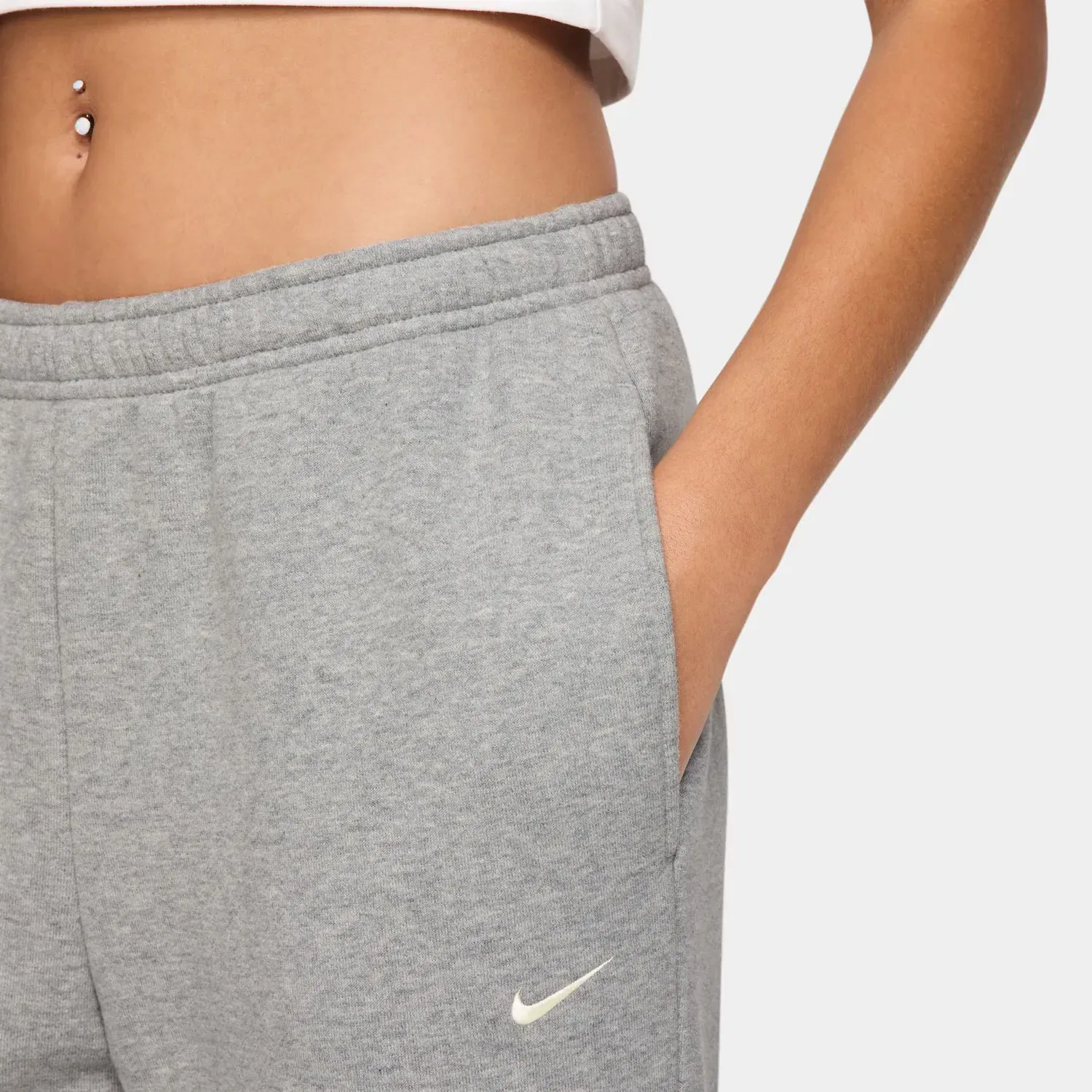 Женские спортивные штаны из флиса Nike, Цвет Gris — фото 3