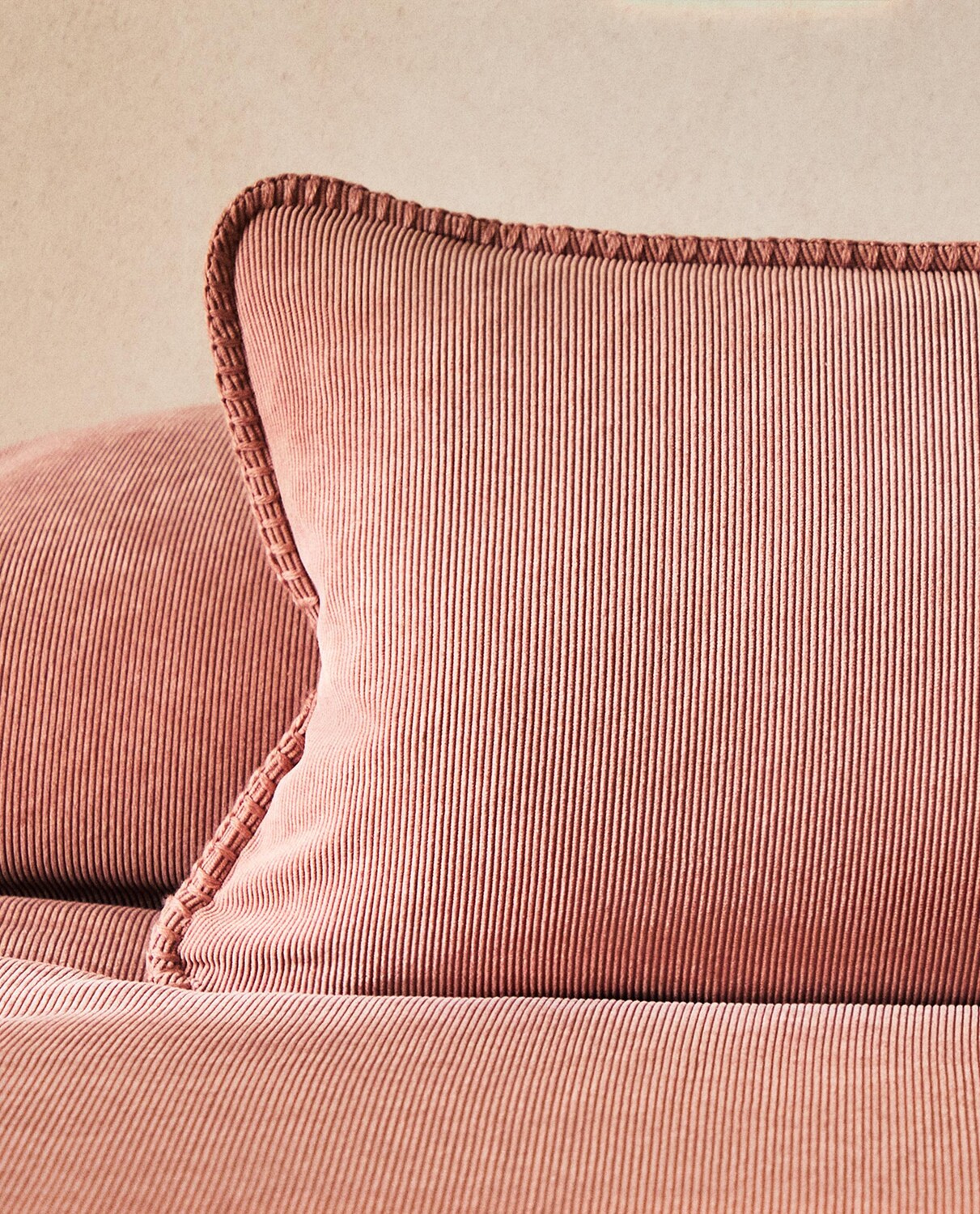 

Декоративная наволочка Zara Home Corduroy 30 x 50 см, оранжевый