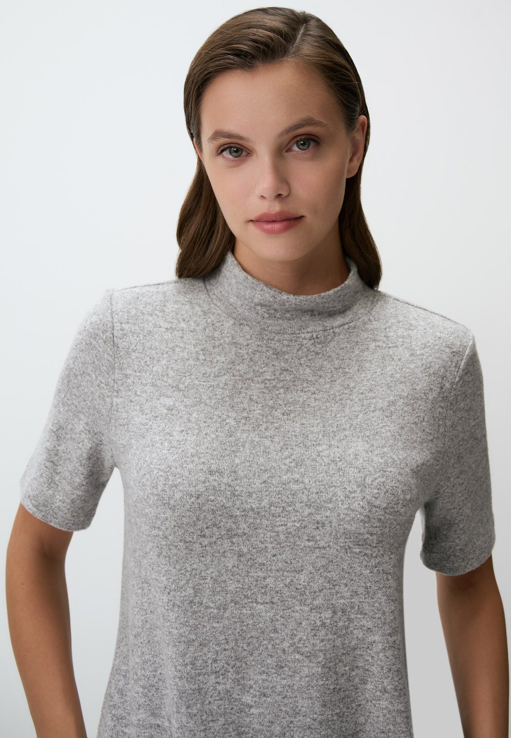 

Базовая футболка HALF TURTLENECK SHORT SLEEVE Jimmy Key, серый