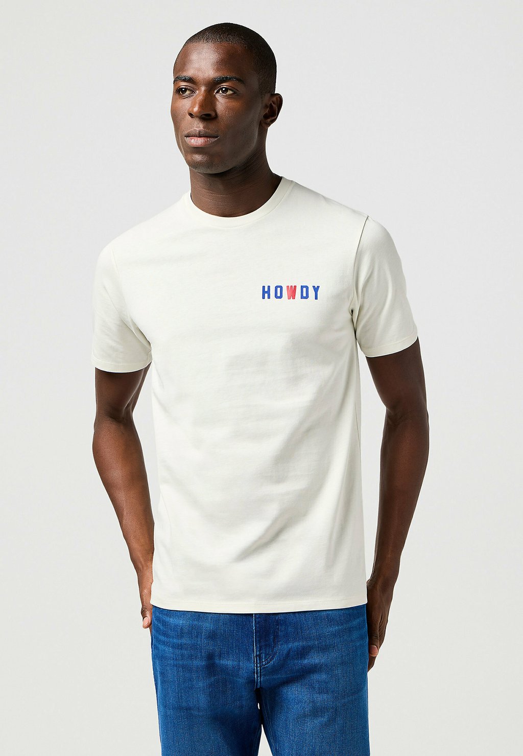 

Футболка с принтом SHORT SLEEVE SMALL GRAPHIC TEE - REGULAR FIT Wrangler, белый