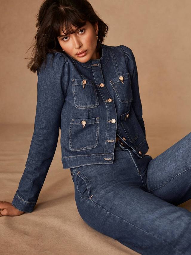 

Укороченная джинсовая куртка с пышными рукавами Mint Velvet, цвет Blue Indigo