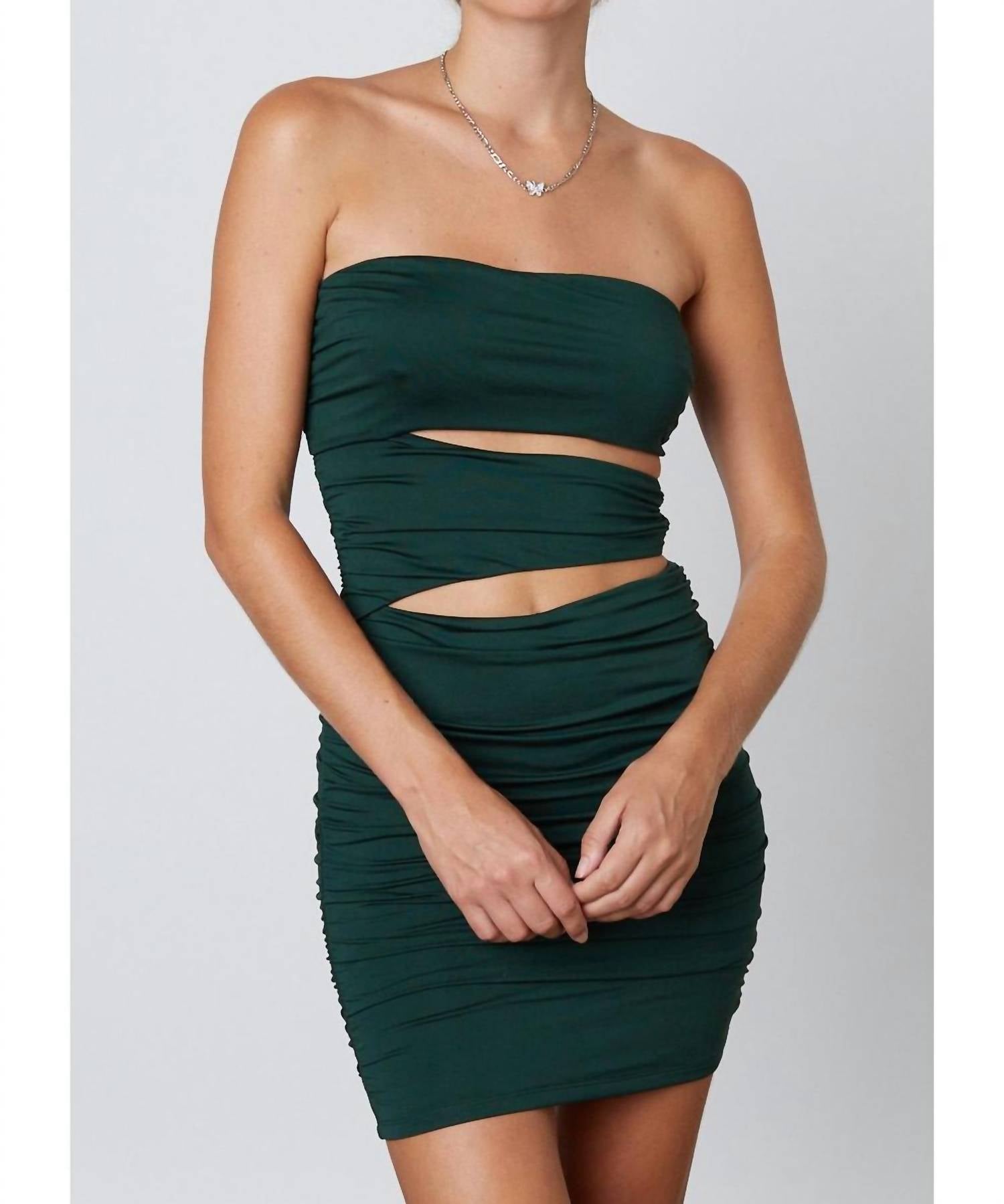 

Macy Мини-платье-футляр без бретелей с вырезом в зеленом цвете Cason Couture