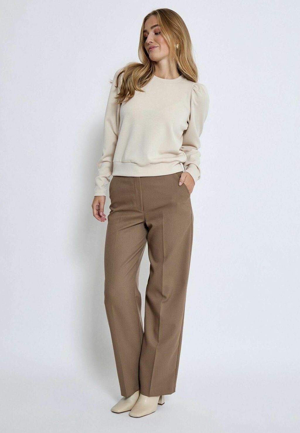 

Толстовка DICETTE PUFF LONG SLEEVE PEPPERCORN, бежевый