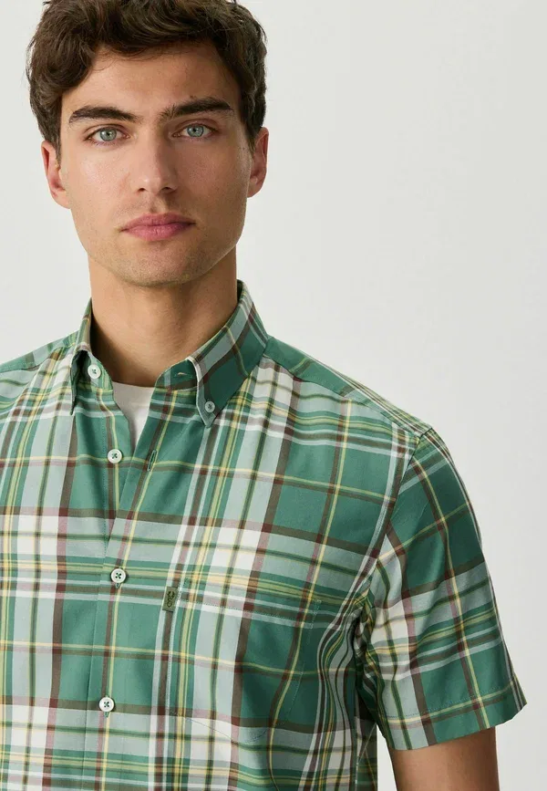 Рубашка Next, Easy iron button down short sleeve oxford shirt, зеленая клетка мадрас — фото 4