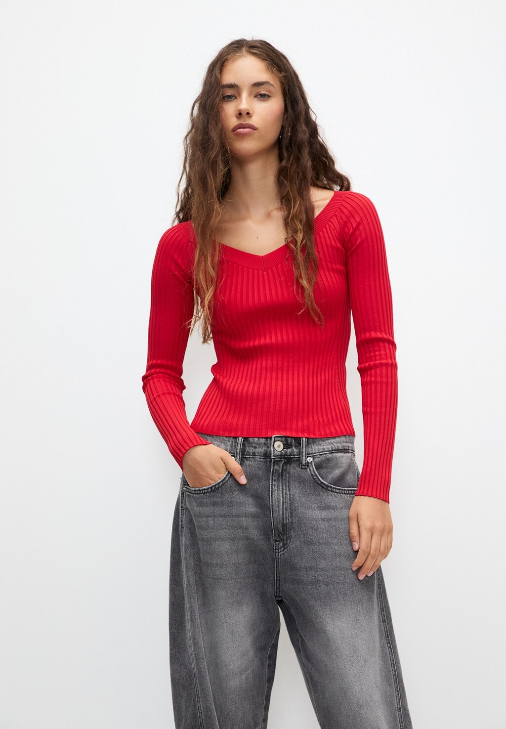 

Джемпер V-NECK PULL&BEAR, красный