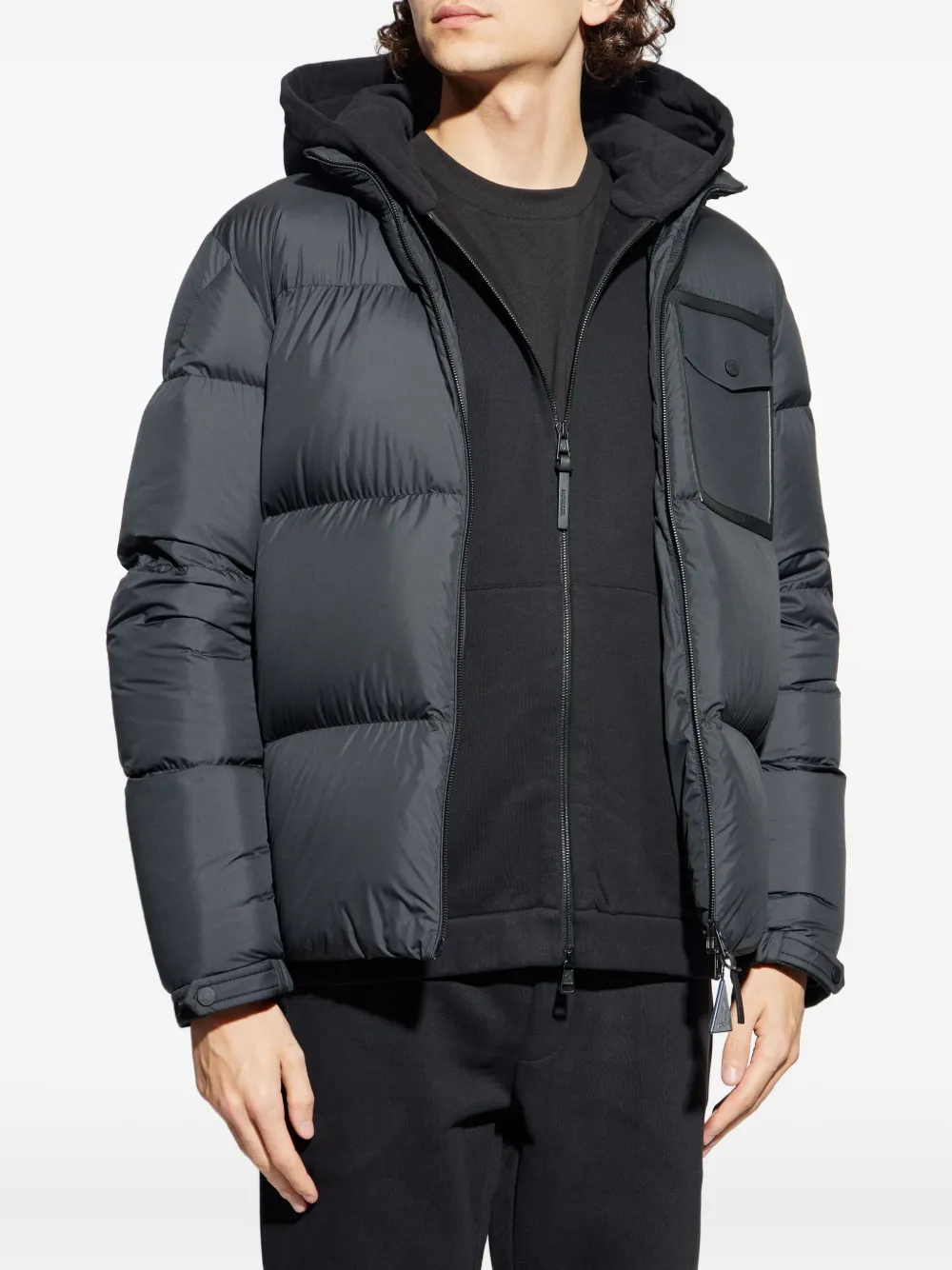 Стеганая пуховая куртка Chinon с квадратной простричкой Moncler, черный — фото 3
