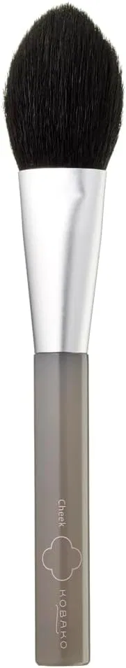 Кисть для румян Kobako Cheek Brush D, из козьего волоса, серая